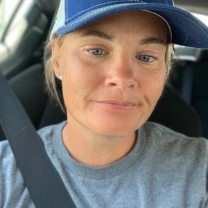 Meet your Posher, Carissa